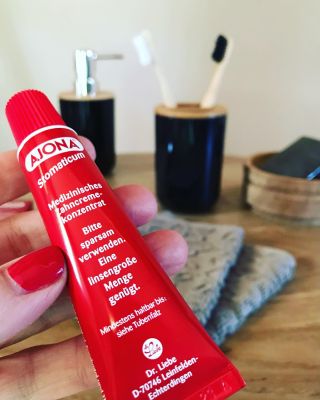 Ajona medicínská pasta na zuby, na krvácející dásně a se sklonem k paradentóze. Také účinná proti zubnímu plaku a následně...